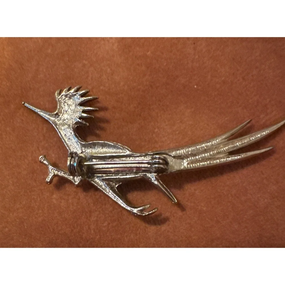 N/A roadrunner brooch